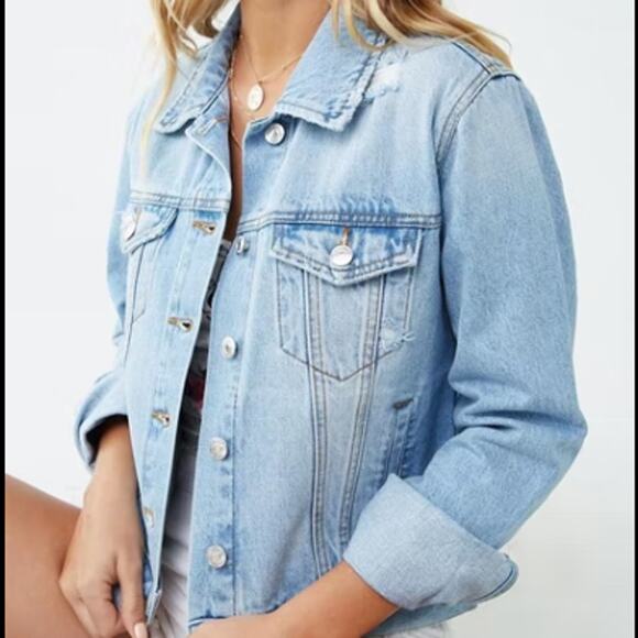 Forever 21 MEDIUM Slight Distress Light Wash Four Pocket Button Up Jean Jacket - Picture 7 of 13